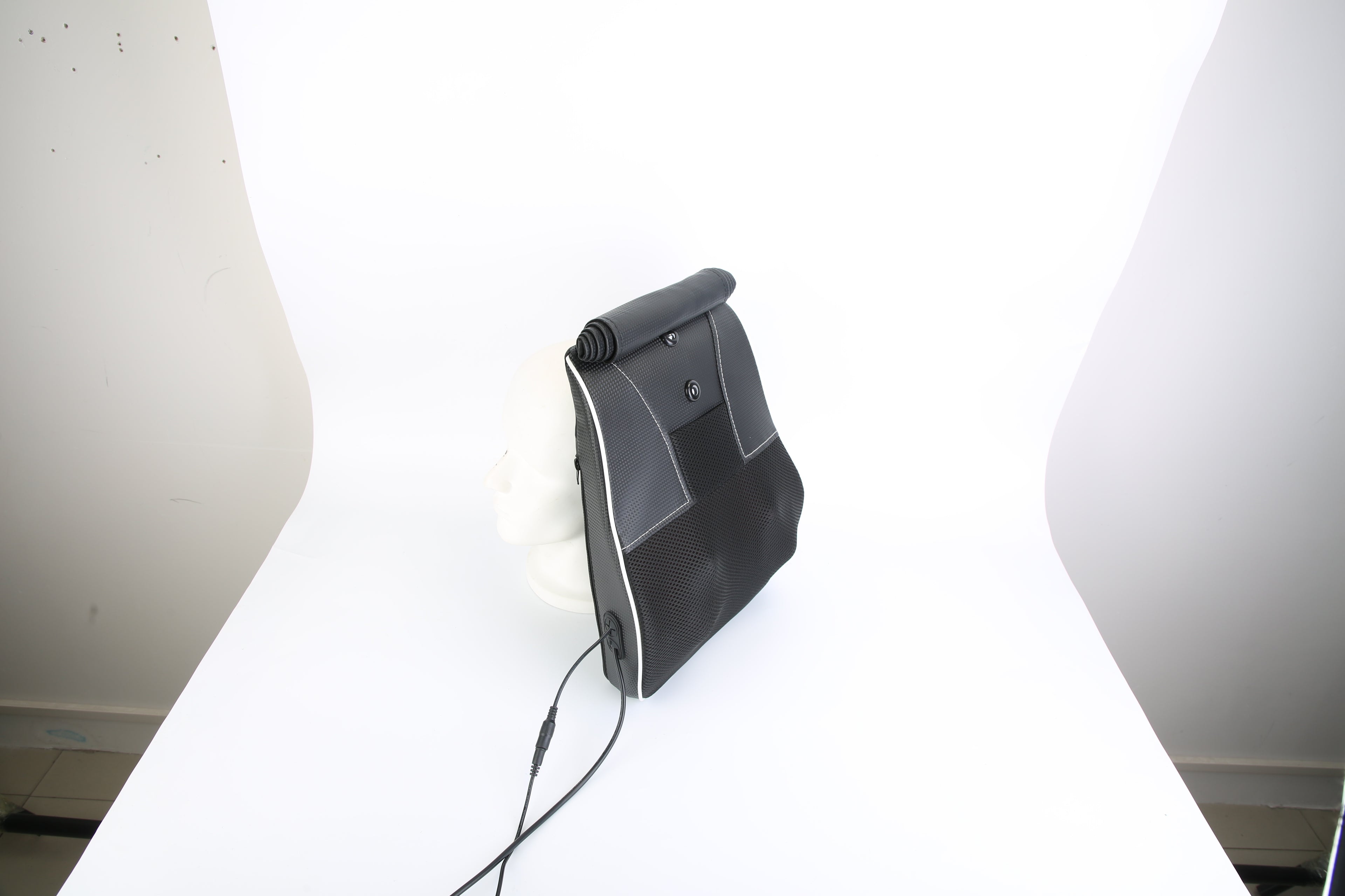 Back Massager With Heat 3D Kneading Massage Pillow